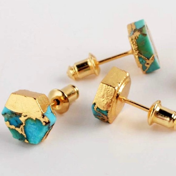 LAST PAIR! Woman’s Gold & Turquoise Stud Earrings - Picture 5 of 6